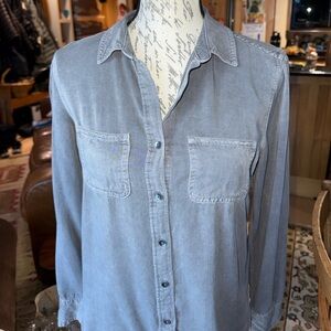 Rock & Republic, Vintage Grey, Button Up Collared Shirt. Super Soft Rayon. XS